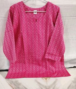 Vibrant Pink Geometric Print Short Kurta