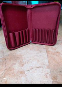MARS Beauty Case  with brushes