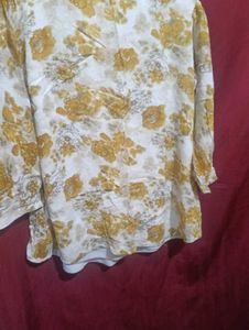 Floral Print V-Neck Top