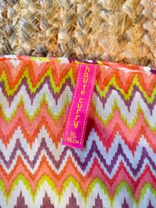 Chic Chevron Print Top 40"-42" Size L-XL