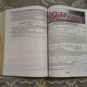 Pradeep's New Course Chemistry Vol I &amp; II