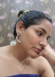 Elegant Pearl &amp; Leaf Design Earrings