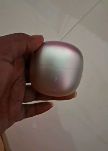 Fireboltt's Aero lite TWS Earbuds - Frost pink