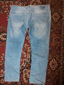 Men's Light Wash Denim Jeans
