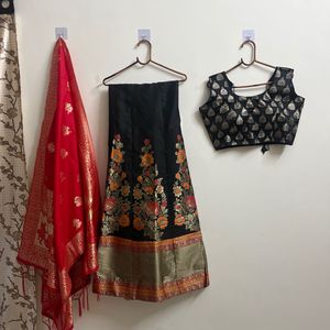 Elegant Black Floral Lehenga Choli with Red Dupatt