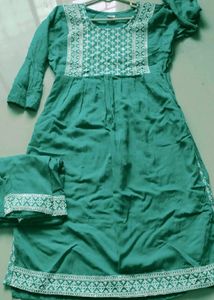 Teal Kurta Set with White Embroidery