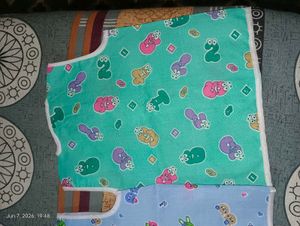 Set of 3 baby clothes