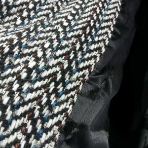 Chic Herringbone Tweed Jacket