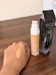 Fenty Beauty Soft Lit Foundation