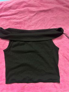 Black Off-Shoulder Ribbed Crop Top