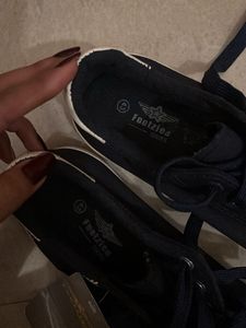 UNISEX Navy Blue Canvas Sneakers