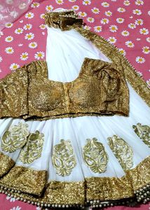 Elegant White saree with sequins border &amp; Gold blo