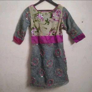 Ethnic Short Kurta With Sequence Work