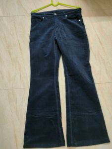 H&amp;M Flared corduroy NAVY BLUE trousers