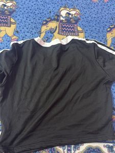 Black Zero Circle Crop Top
