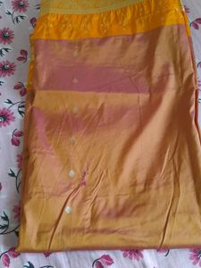 Silk Saree With Shinning Mixed Color