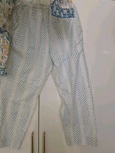 Beautiful Floral Print Kurta Set