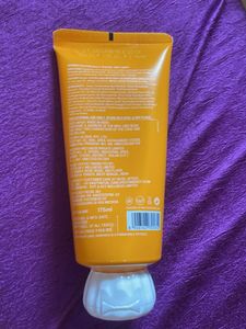 Dot &amp; Key Vitamin C+E Face Wash