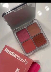 Huda Beauty Blush Filter Palette