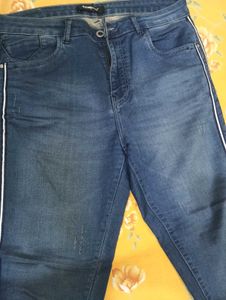 Stylish Blue Denim Jeans with Side Stripe
