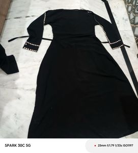 Elegant Black ethnic gown (burqa)