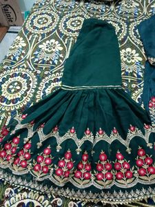 Beautiful Green Embroidered Kurta Set