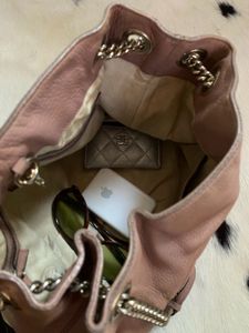 Gucci Shoulder Bag - Pink Leather