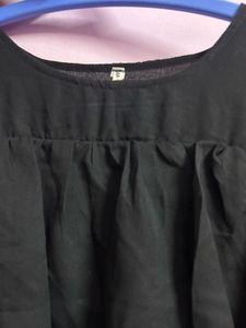 Chic Black Cold Shoulder Maxi Dress