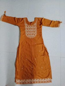 Elegant Embroidered Kurta