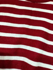 Striped Cropped top🌶️