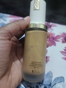 Seven Seas  Foundation (for medium to dusky skin)