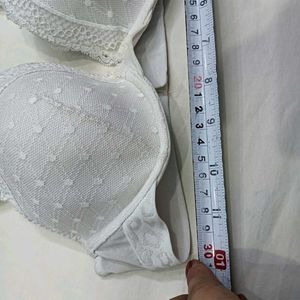 🪔 Elegant White Lace Trim Bra
