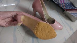 Elegant Pink Patent Heels