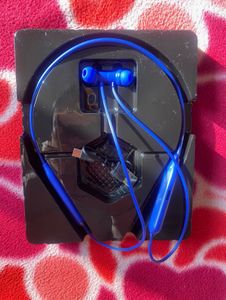blue color Kratos N4 Bluetooth Neckband
