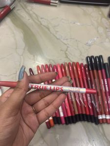 26 Assorted Lip Pencils &amp; Liners shades