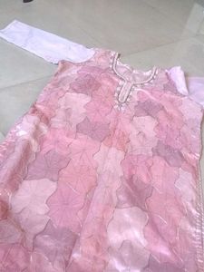 Beautiful Pink Floral Kurta Set