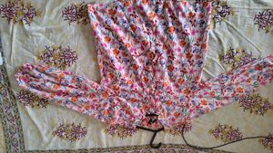Floral Print Puff Sleeve Top