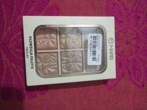 Mars Highlighter Pallet For All Skin Tone .