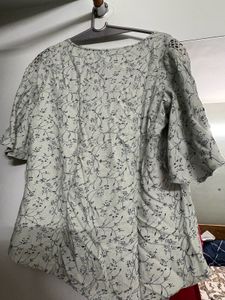 Chic Floral Print Bell Sleeve Top