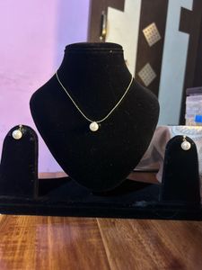 Elegant Pearl Necklace &amp; Earring Set