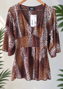 🐆🖤 Animal Print Sheer Tunic Top