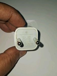 Apple Power Adapter pick up 1