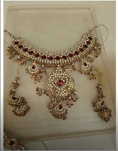 Stunning Indian bridal Jewelry Set