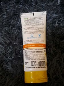 NEW Mamaearth Vitamin C Daily Glow Face Wash