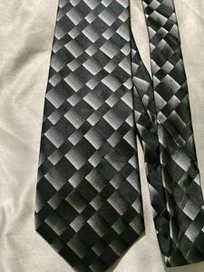 Classic Geometric Pattern Tie