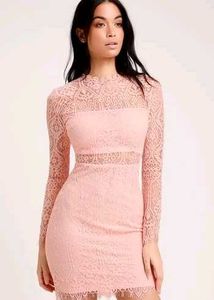 Elegant mini Lace Dress 🪭🪞✨️