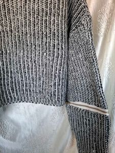 crop Turtleneck Sweater