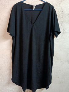 Black V-Neck Tunic Top