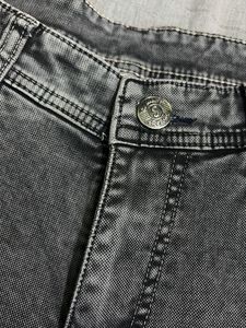 Stylish Denim Skirt with Pleated Hem
