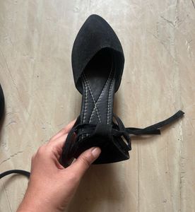 Diwali Sale 🔥Elegant Black Flat Gladiator